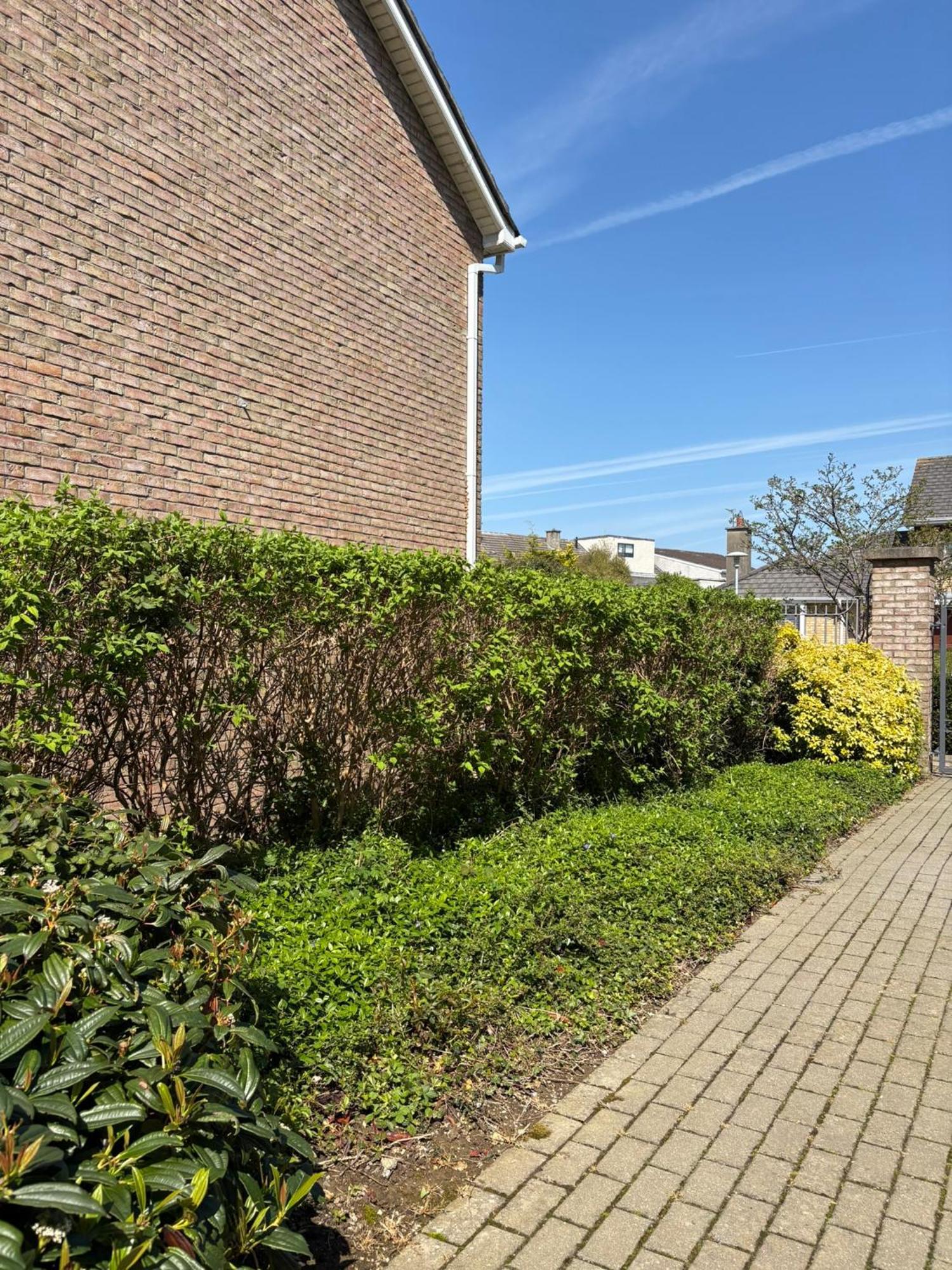 Cosy 2-bedroom Near Airport *