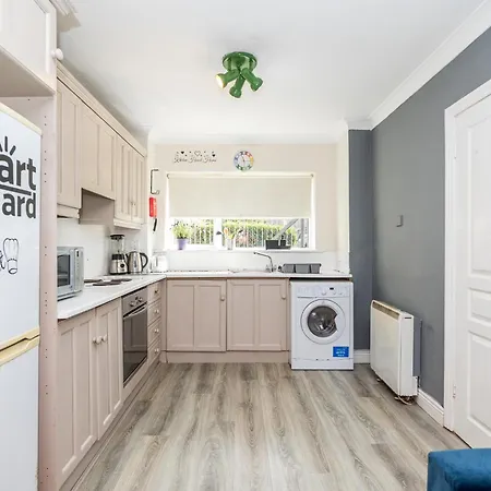 Cosy 2-Bedroom Apartment Near Airport Dublin Exterior photo