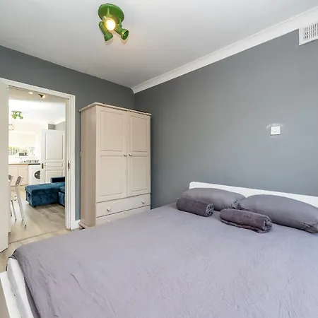 Cosy 2-Bedroom Apartment Near Airport Dublin Exterior photo