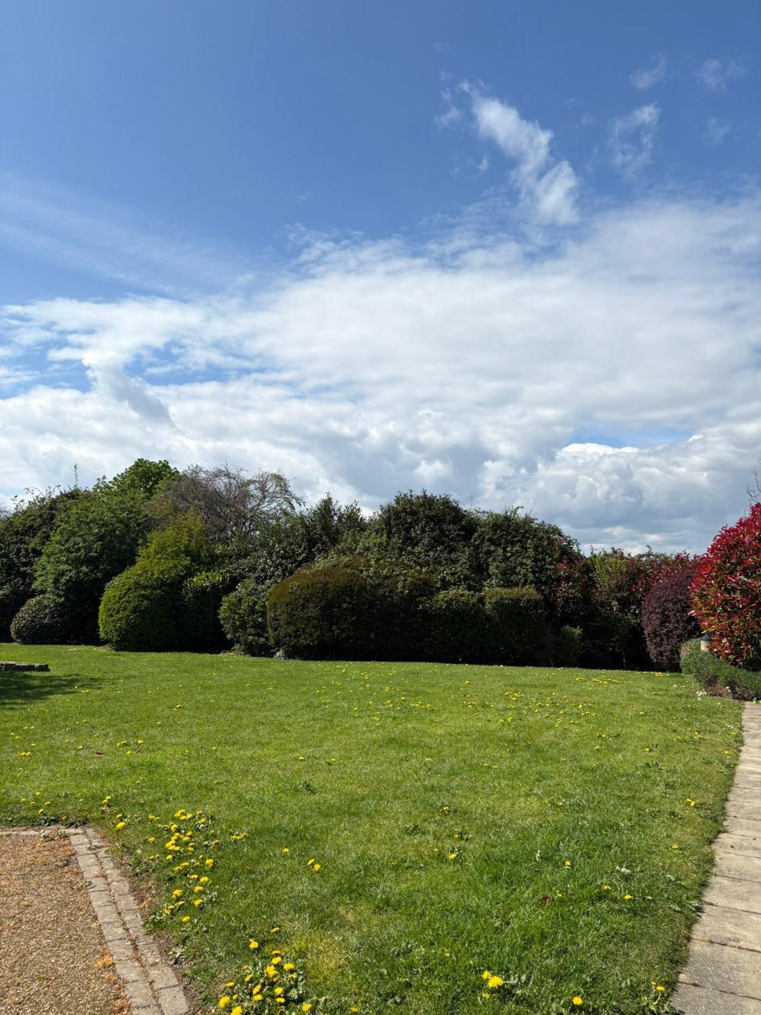 Cosy 2-bedroom Near Airport