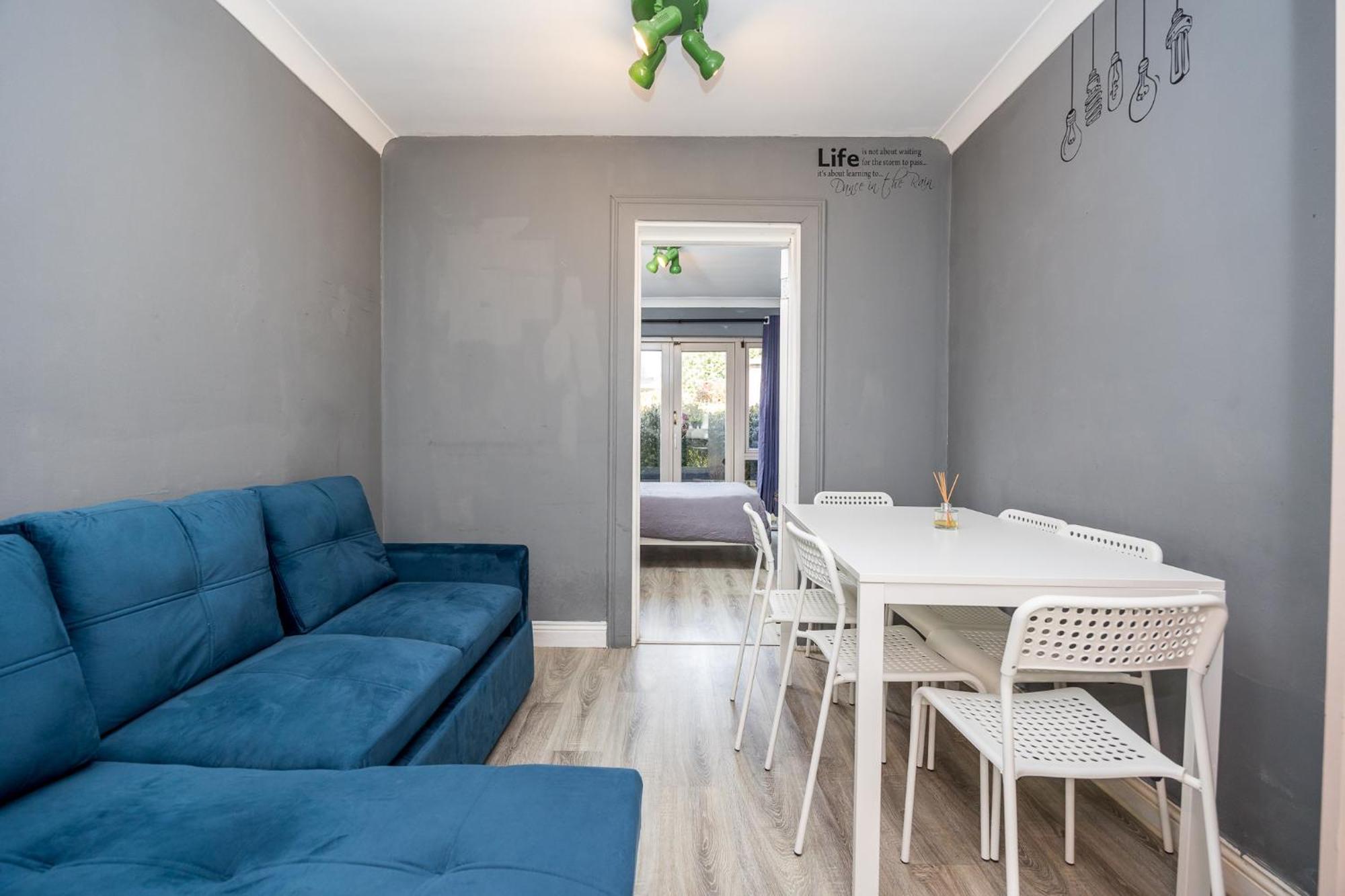 Apartment Cosy 2-bedroom Near Airport Dublin
