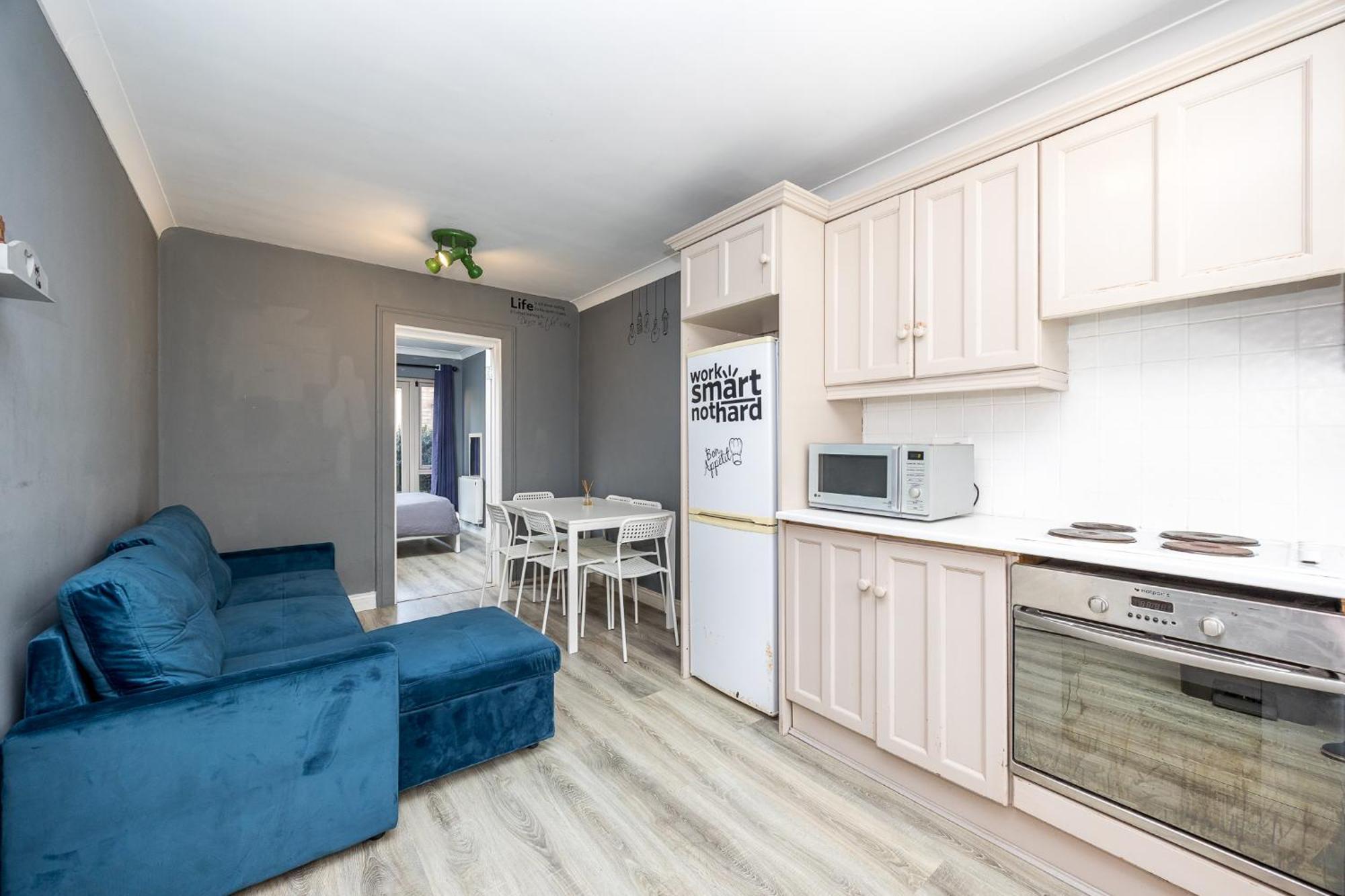 Cosy 2-bedroom Near Airport Apartment Dublin